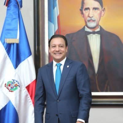 UmW5dDOY_400x400