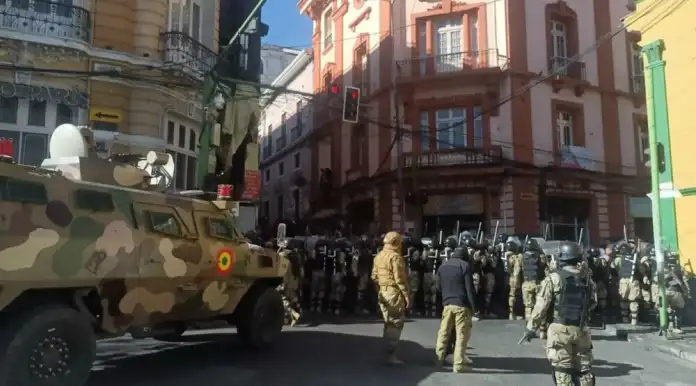 TANQUETA-MILITAR
