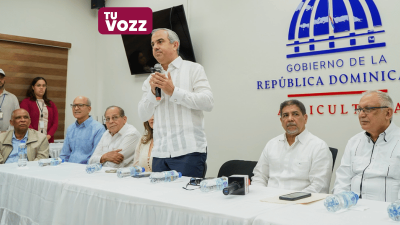 Juramentan a Iván Hernández Guzmán como director de Intabaco - Imagen