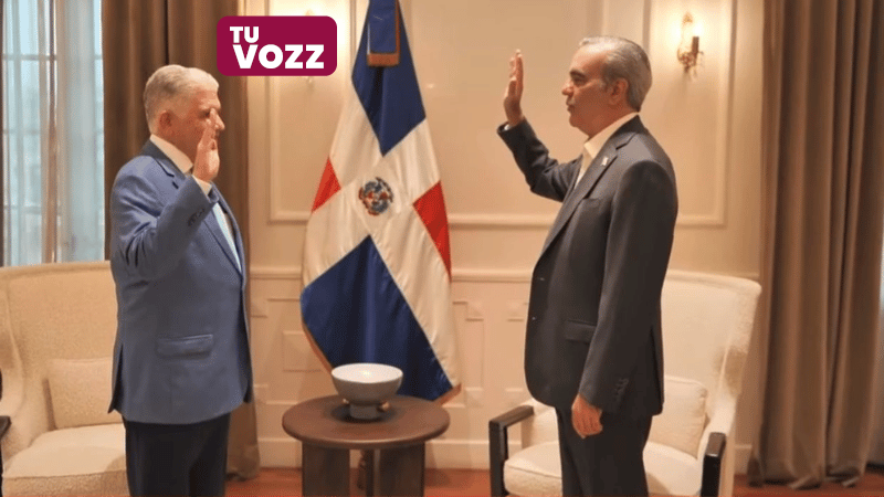 El presidente Luis Abinader juramenta a los nuevos ministros de Obras Públicas y Comunicaciones, y de Educación - Imagen