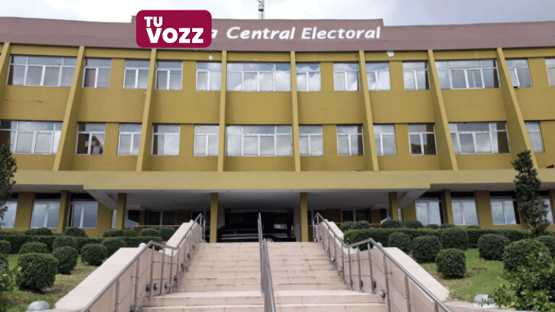 Desmantelan red que otorgaba documentos dominicanos a haitianos mediante falsificaciones - Imagen