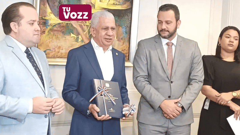 Ministro de la Presidencia y presidente del Senado desmienten estancamiento en elección del Procurador General - Imagen