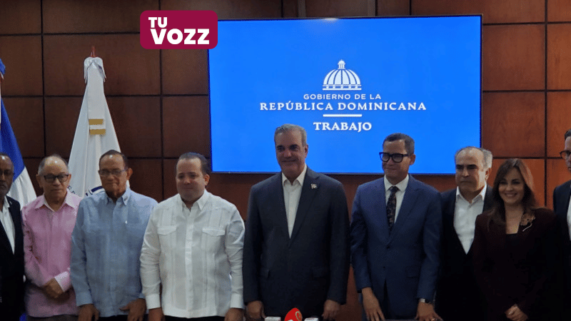 Gobierno anuncia aumento del 20 % al salario mínimo en dos fracciones - Imagen
