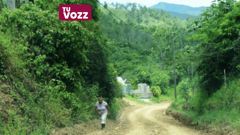 Habitantes de la Sierra de Santiago Rodríguez exigen construcción de carretera principal - Imagen