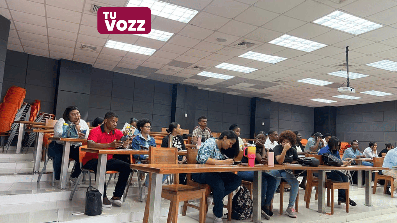 Inicia Diplomado en Oratoria y Maestría de Ceremonia en la UASD Barahona - Imagen