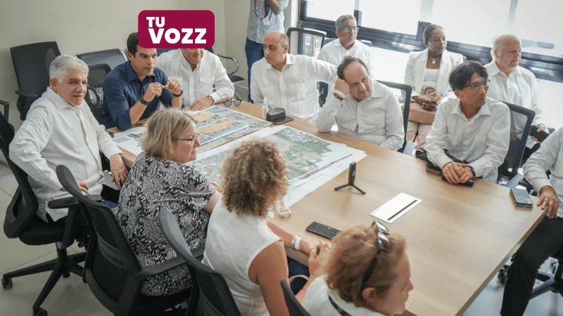 Wellington Arnaud presenta a embajadores y ministros el proyecto de saneamiento del Arroyo Gurabo en Santiago - Imagen
