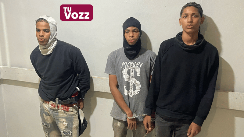 Policía captura a tres hombres activamente buscados por robo e intento de asalto en Villa Mella, SDN - Imagen