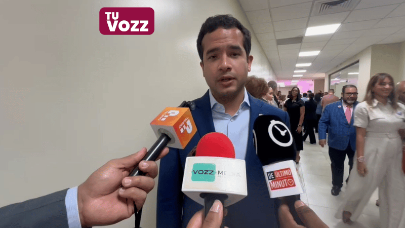 Senador Omar Fernández resalta el rol de la mujer en la sociedad y reafirma compromiso con la igualdad - Imagen