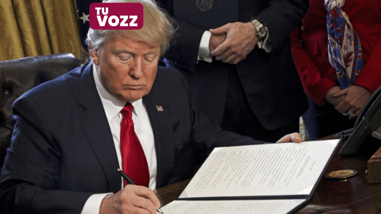 Trump firma orden para impulsar la producción de tierras raras en EE.UU. - Imagen