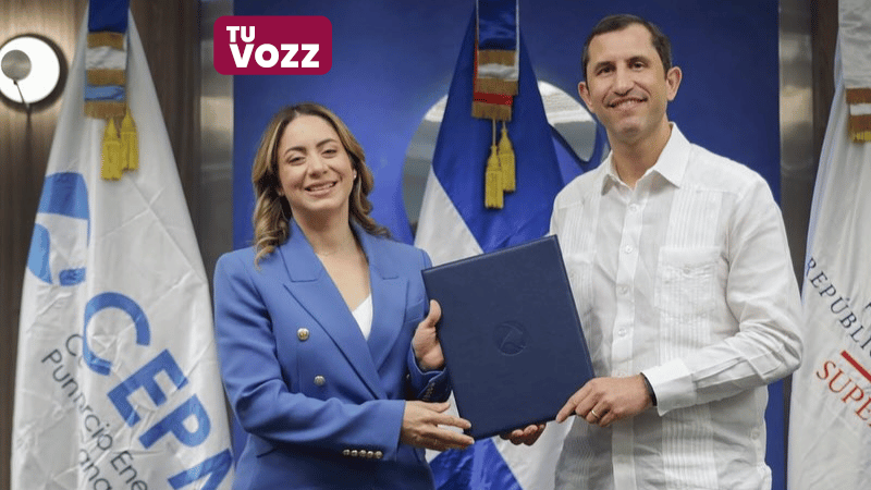 Supérate y Consorcio Energético Punta Cana Macao firman convenio para beneficiar a familias en situación de vulnerabilidad - Imagen