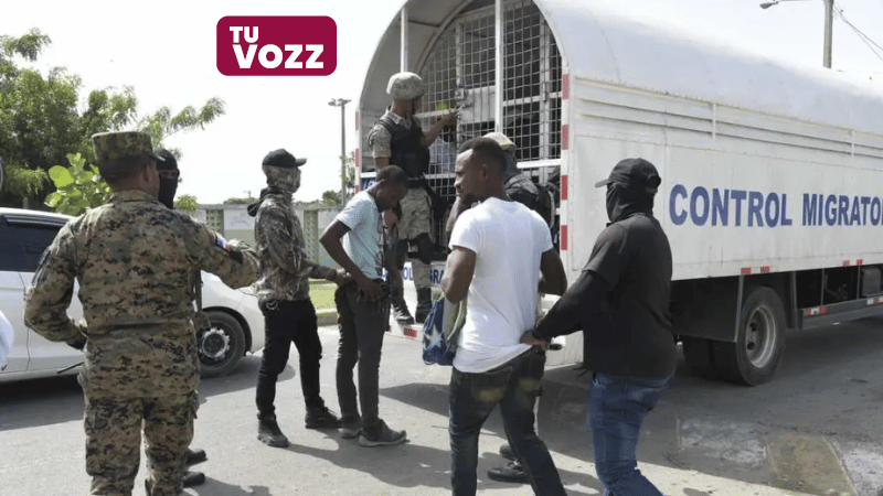 Migración detiene a 125 haitianos en Mata Mosquitos de Friusa - Imagen