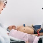Controlar efectivamente 5 factores de riesgo puede reducir las muertes por enfermedades cardiovasculares de la población - Imagen
