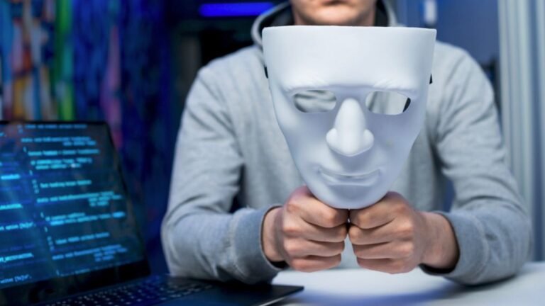 Aumentan las estafas a inversores en redes sociales con la ayuda de la inteligencia artificial - Imagen
